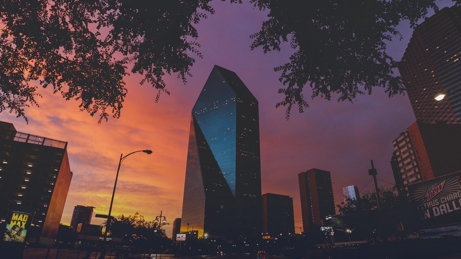 Fountain Place tower in Dallas, Texas, at sunset